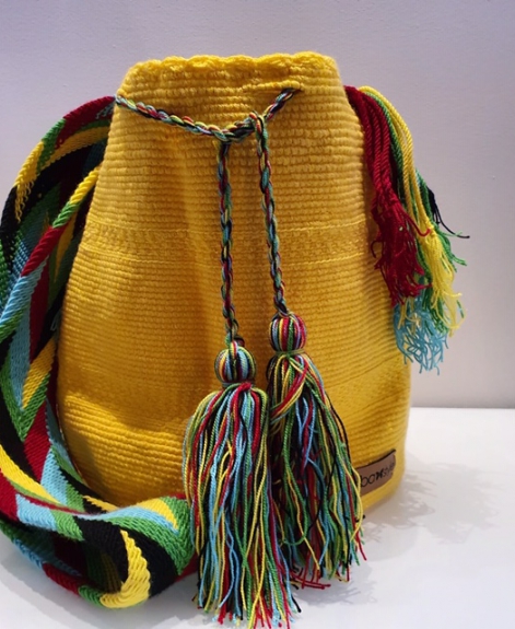 MOCHILA WAYUU AMARILLA